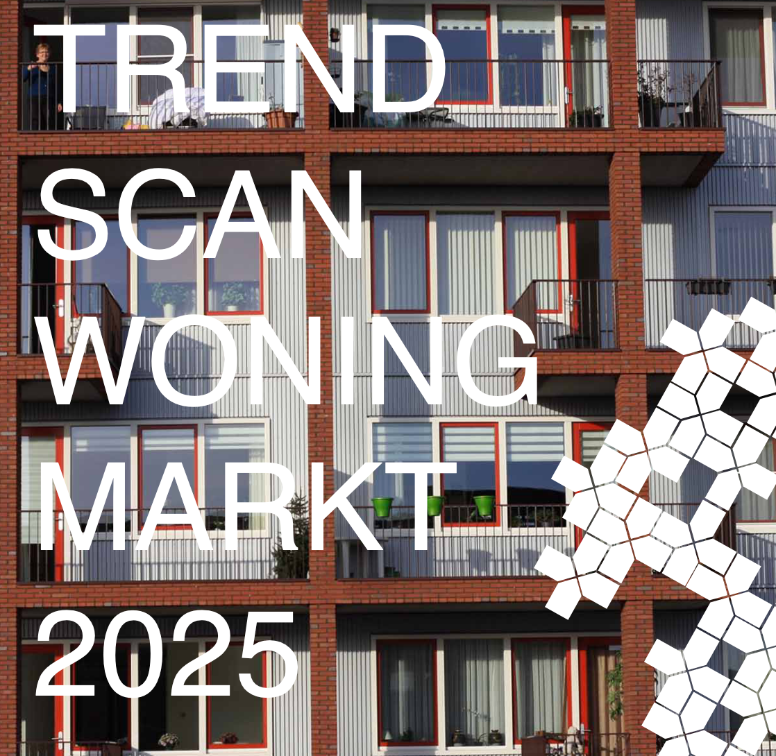 Een gebouw met een rasterpatroon en de tekst "TREND SCAN WONING MARKT 2025" erop. Rechtsonder een abstract geometrisch patroon.